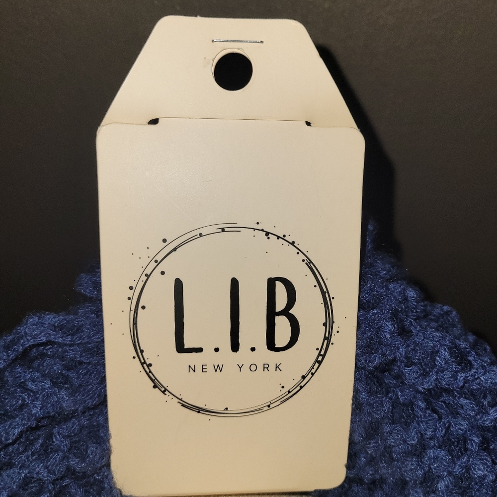 L.I.B Scarf - Picture 3 of 3